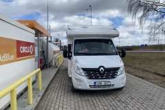 68513835-FDCC-4918-8480-F9E735E1E203_1_105_c